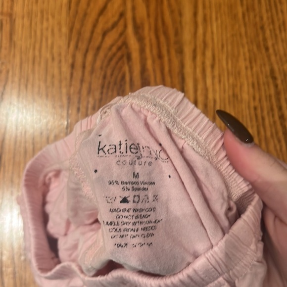 Katie J NYC Girl’s Pajama Set Size M - Picture 6 of 6